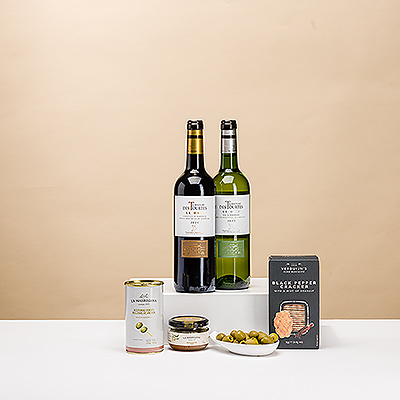 Voici notre célèbre coffret d'hospitalité avec un assortiment de vins français rouges et blancs et de délices européens. C'est le cadeau gastronomique idéal à envoyer à quelqu'un de spécial en Europe en signe d'appréciation ou de gratitude.