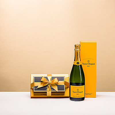 Savourez la combinaison parfaite du champagne Veuve Clicquot et des chocolats et truffes Godiva les plus populaires. Ce cadeau exclusif est idéal pour toutes les occasions, y compris les anniversaires, les cadeaux d'entreprise, les vacances et les fêtes.